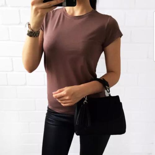 Foto Produk Kaos wanita leher bulat dari Dee Collection