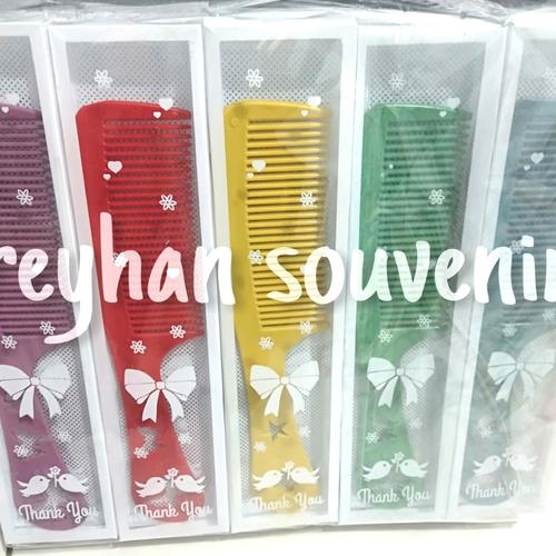 Foto Produk SOUVENIR PERNIKAHAN SISIR LOBANG KEMASAN MIKA dari reyhan souvenir
