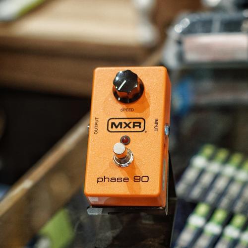Gambar Jim Dunlop MXR Phase 90 dari SMOSYU MUSIC Kota Bekasi Tokopedia