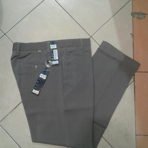 Foto Produk Celana Panjang Bahan / Celana Formal Pria / Celana Kerja Kantor - Cream, 28-32 dari Vermilion Jeans