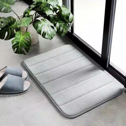 Foto Produk Keset kaki anti slip Uk 40x60 - Abu-abu dari Luzzy Distibutor Karpet