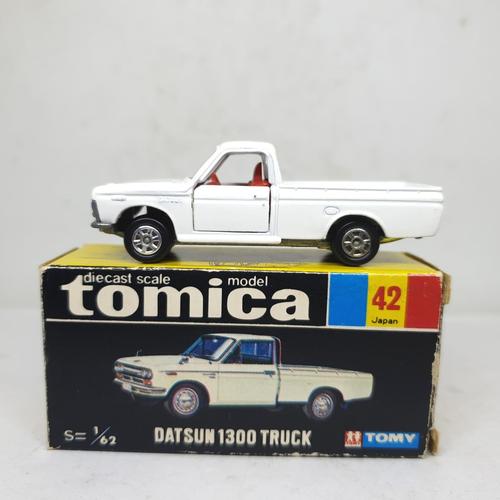 tomica DATSUN１３００truck LV-195d ダットサン 1300 トラック（薄茶）フィギュア付 | 製品を