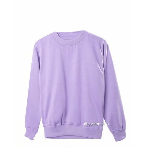purple sweat shirt