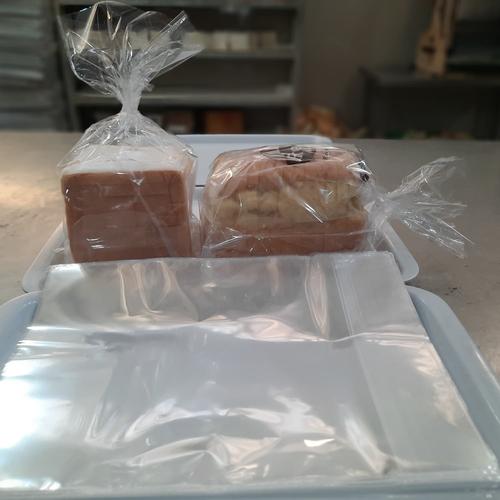 Foto Produk Plastik Roti Tawar ukuran 25x35 ( 100 pcs ) dari AA multyshop