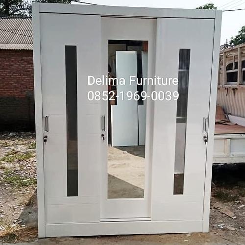 Foto Produk lemari pakaian 3 pintu sliding / lemari sleding /lemari duco dari D5 furniture