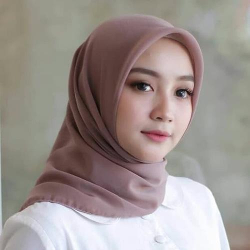 Jual Promo Jilbab/hijab Segi Empat Bella Square/ Laudya Square - Random
