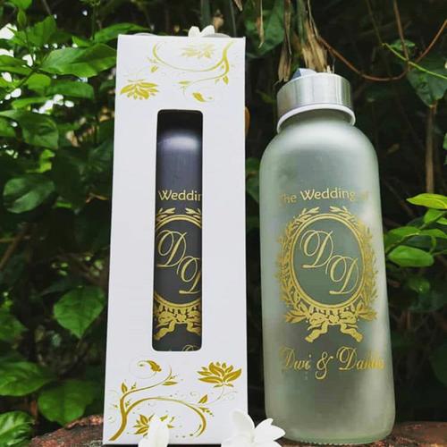 Foto Produk souvenir Tumbler dof custom plus kemas dari ini baru aouvenir