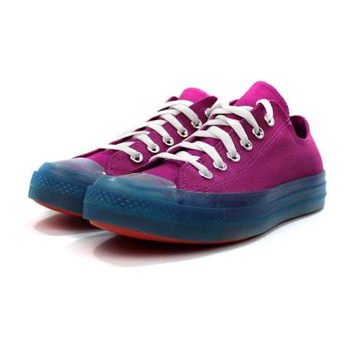 converse monochrome pink
