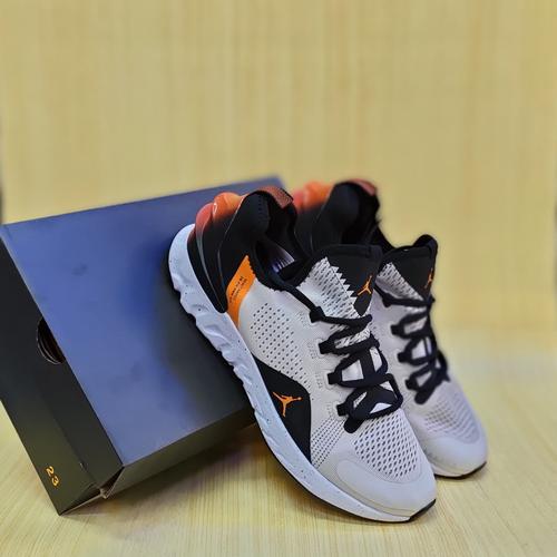 Jual jordan running responsivev grey 