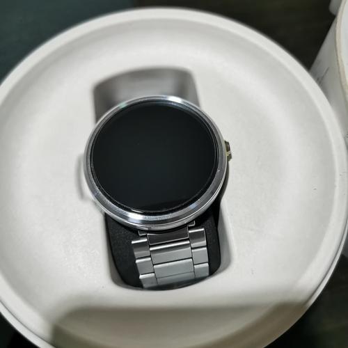 Motorola 360 1st Gen Silver - Abu-abu 