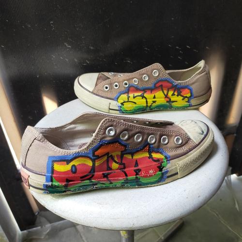 custom graffiti shoes
