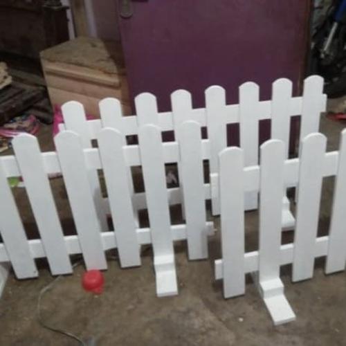 Foto Produk pagar pager pembatas ruangan taman anak kayu jati belanda warna putih dari Tri Murcti Corporation