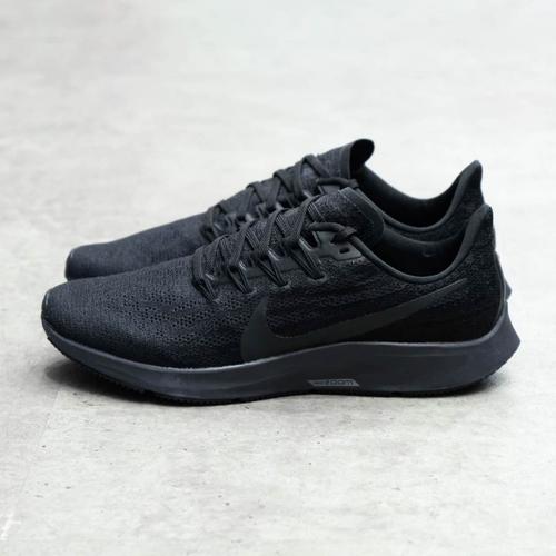 nike pegasus 36 triple black