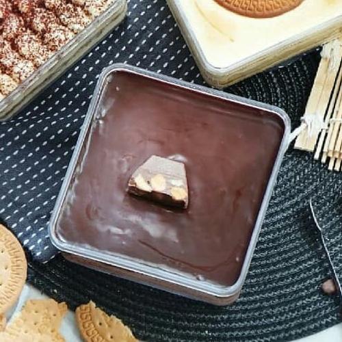 Foto Produk Dessert Cake Box - Chocolate Chunky Bar dari Delicio Cake & Bakery