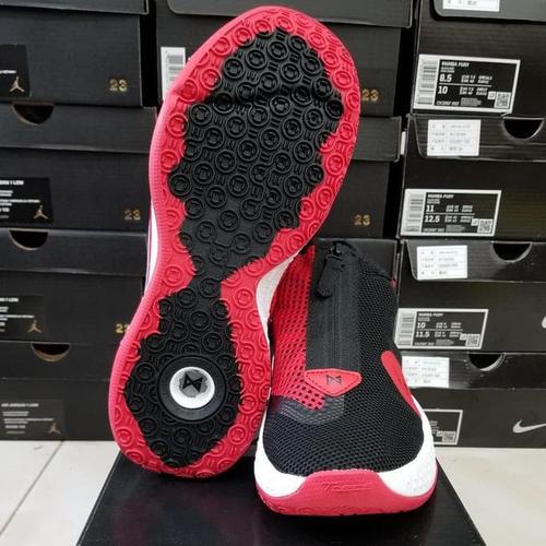 pg4 red black
