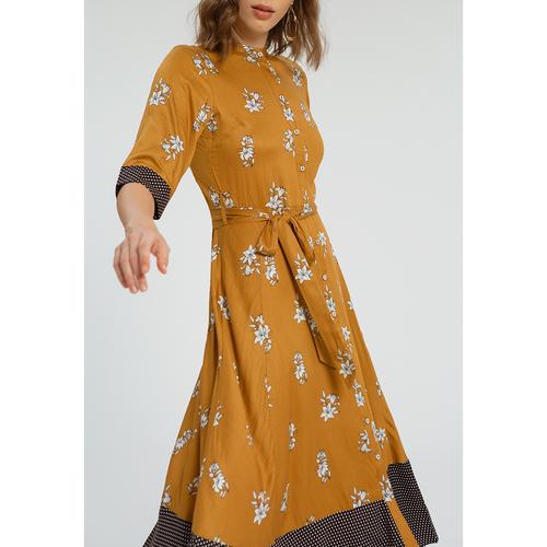 Foto Produk Contrast Print 3/4 Sleeves Dress Mustard Flower Combo - L dari minimal