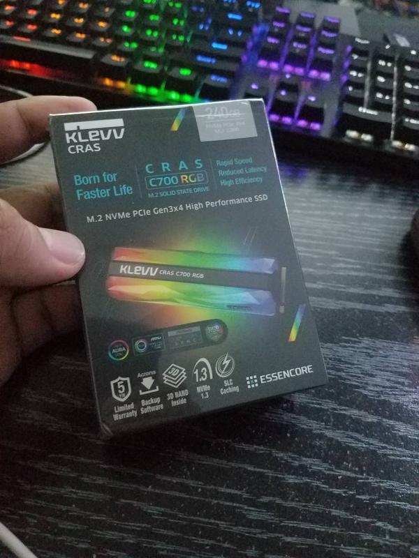 KLEVV SSD RGB CRAS C700 240GB PCIE GEN3X4 K240GM2SP0-C7R