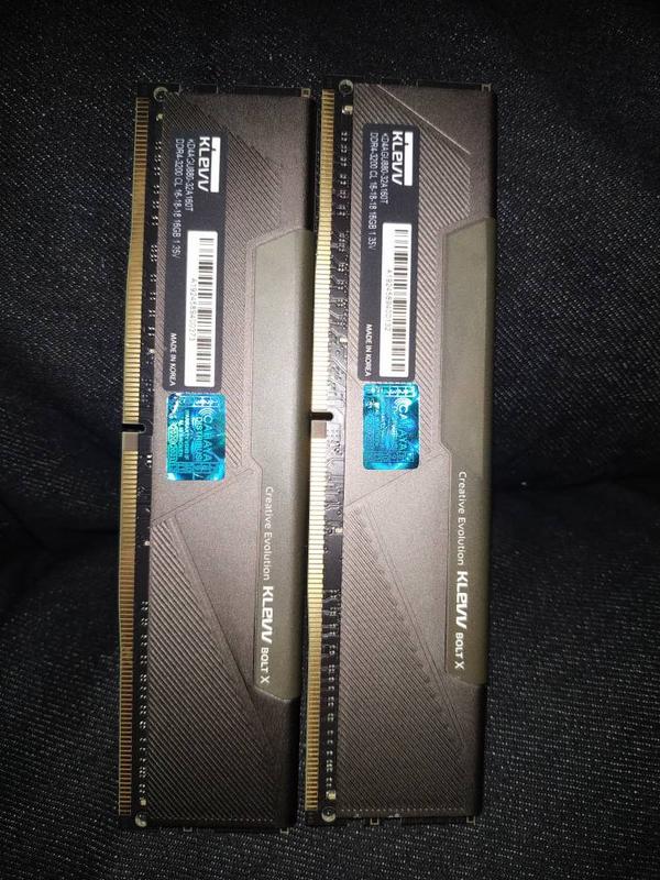 KLEVV BOLT X Series DDR4 PC25600 3200MHz 32GB (2X16GB) 16-18-18-38