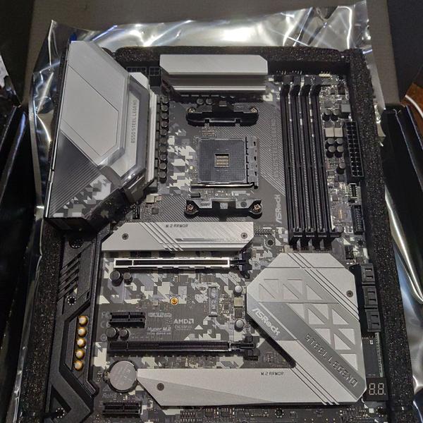 Mobo Asrock B550m Steel Legend ASRock B550M Steel Legend AM4 AMD