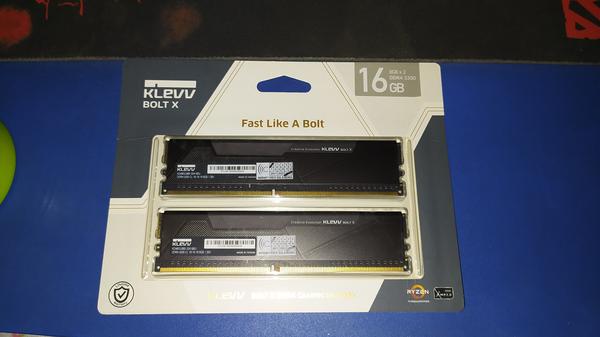 KLEVV BOLT X Series DDR4 PC25600 3200MHz 16GB (2x8GB) 16-18-18-38