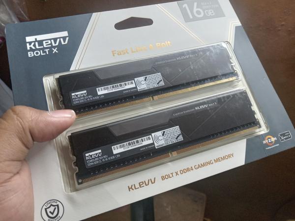 KLEVV BOLT X Series DDR4 PC25600 3200MHz 16GB (2x8GB) 16-18-18-38 KLEVV BOLT X Series DDR4 PC25600 3200MHz 16GB (2x8GB) 16-18-18-38