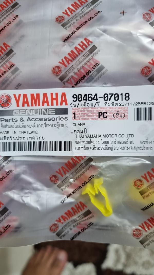 Genuine Parts Yamaha XMAX 250 300 Clamp Visor Windshield Clip