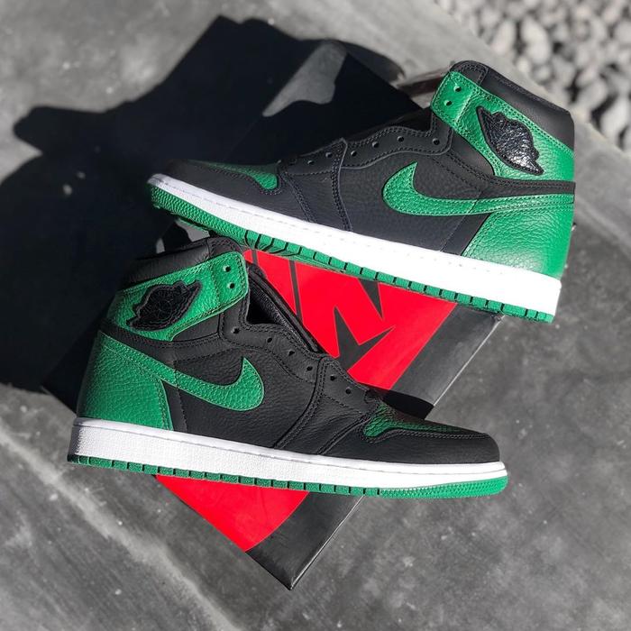 jordan 1 pine green size 8.5