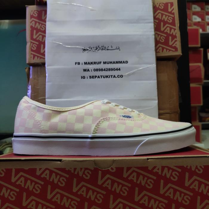 vans chalk pink