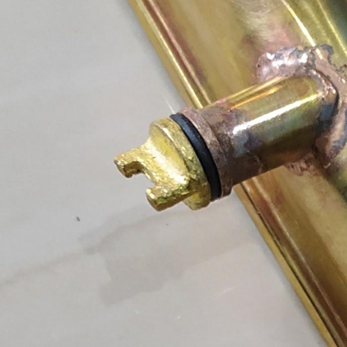 Gambar lower tank radiator eterna - Pakai Kran dari Sabrina kuningan radiator undefined Tokopedia