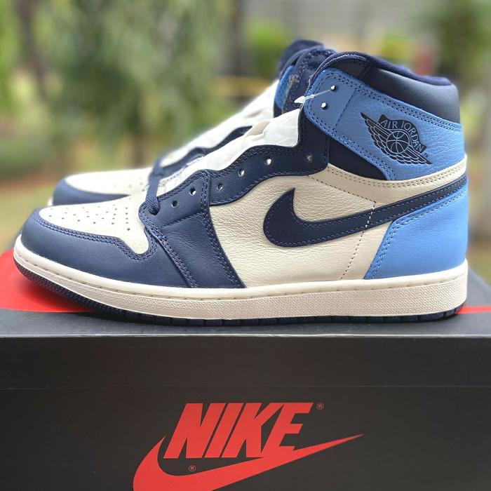 Nike Air Jordan Retro High OG Obsidian UNC 10