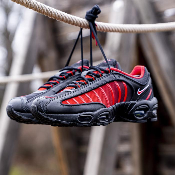 nike air max tailwind 43