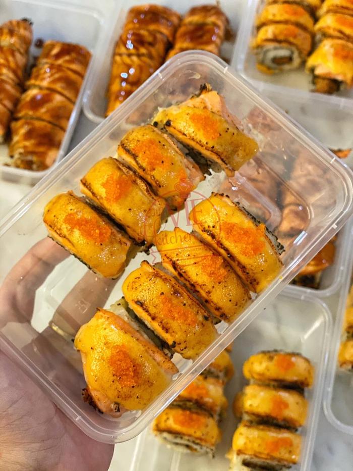 Gambar Salmon Sushi Roll - Mentai dari Alavie Kitchen undefined Tokopedia
