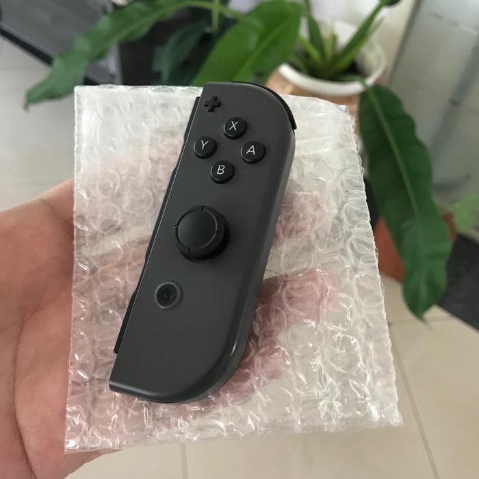 Gambar Joycon Controller Nintendo Switch Original - Grey - R Grey Only dari luqmanwibowo undefined Tokopedia