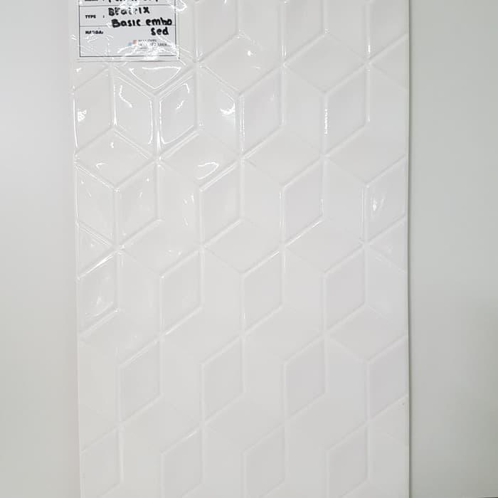 Gambar Keramik Dinding Platinum Beatrix Series 25X40 Kw1 - Basic dari Megabuilding undefined Tokopedia