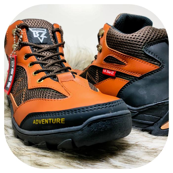 Gambar dBeZ Sepatu Gunung Hiking Hight Pria DH01 - Tan, 39 dari BLACK ZACK undefined Tokopedia