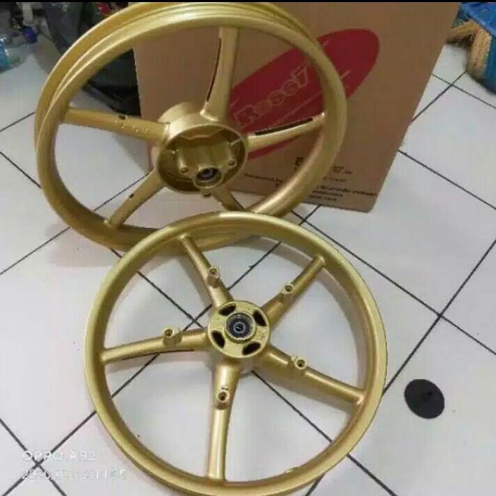 Gambar Velg racing v rossi model Rcb satria fu / mx king / mx new / jupiter z - Gold, Rx king dari herman.shop undefined Tokopedia