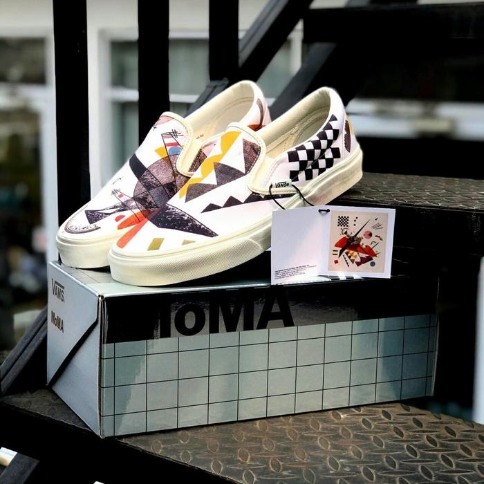 Gambar Vans Slip On X The Museum Of Modern Art X Wassily Kadinsky - 38 dari Hype Outfit undefined Tokopedia