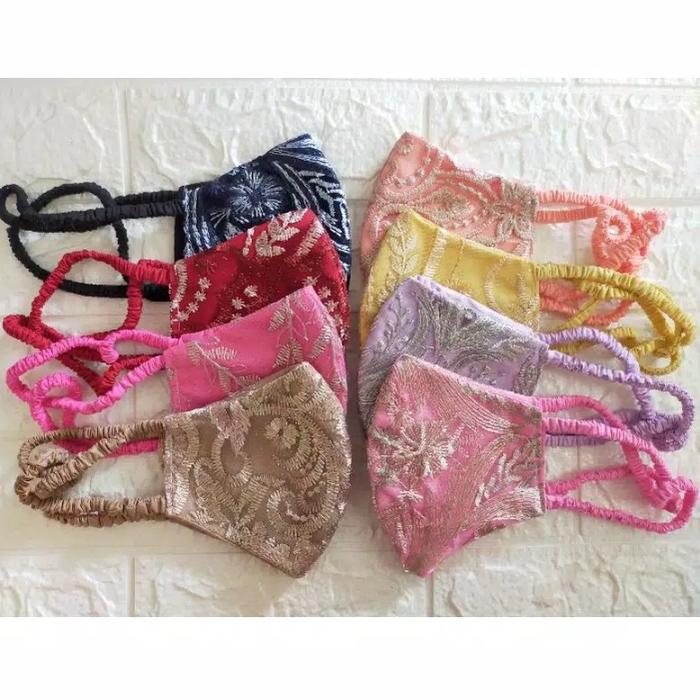 Gambar Masker Cantik Brukat Premium Karet Serut Hijab dari Dwiyana Craft undefined Tokopedia