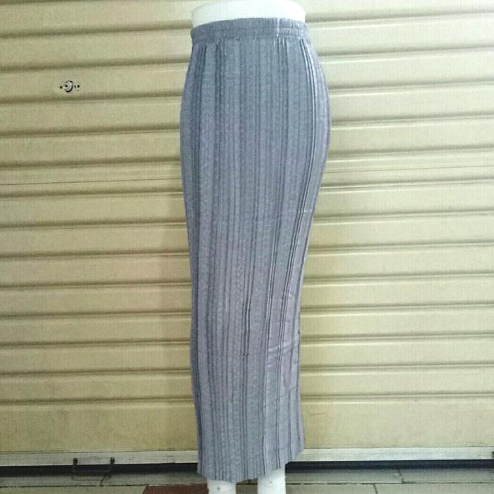 Gambar rok plisket - Abu-abu dari Rimbun Collection 79 undefined Tokopedia