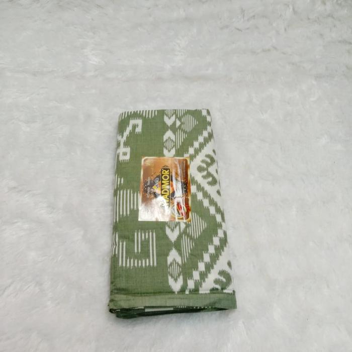 Gambar SARUNG DEWASA WADIMOR BALI - hijau muda dari Mmf collection undefined Tokopedia