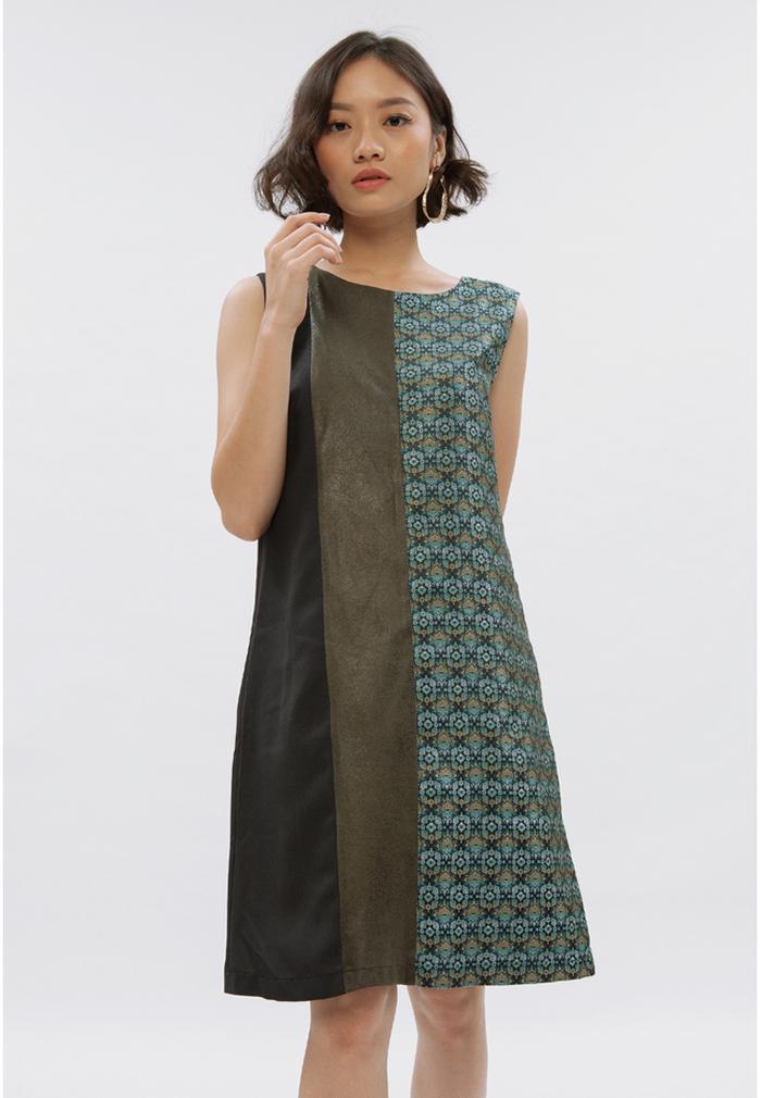 Gambar Minimal Geometric Blocking Shift Dress Green - XL dari Minimal undefined Tokopedia