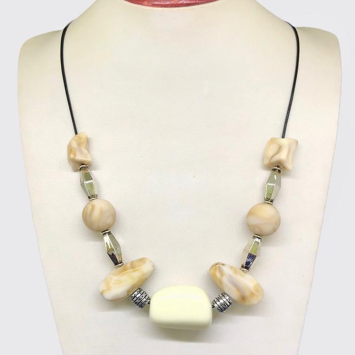 Gambar K502 - Terlaris Kalung aksesoris handmade / Kalung Etnik fashion - Putih A dari Aneka Aksesoris Impor undefined Tokopedia