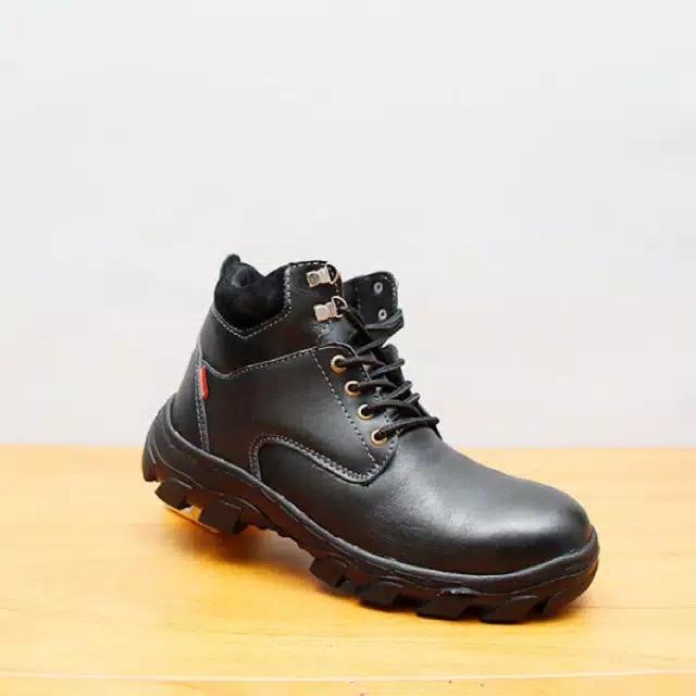 Gambar Sepatu safety boots pria sepatu kerja lapangan sepatu kulit asli - Hitam, 39 dari Safety Boots Pria undefined Tokopedia