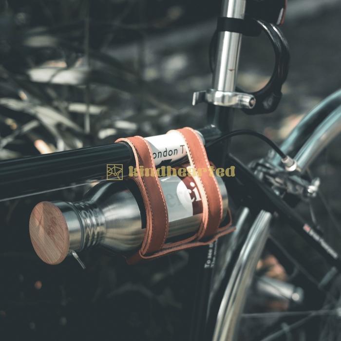 Gambar Tempat Botol Minum Sepeda Leather Strap Bottle Cage Vintage dari kindhearted undefined Tokopedia