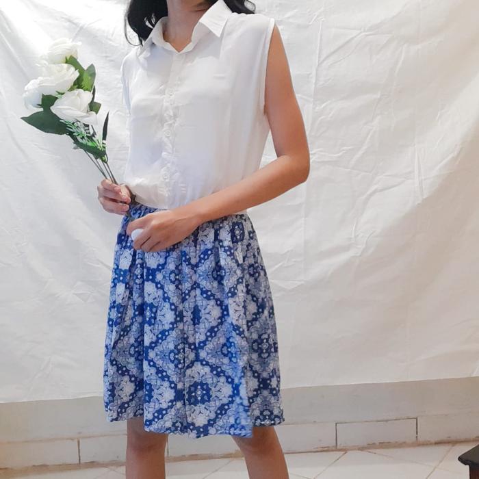 Gambar Preloved/Thrift/Second-Dress Wanita Murah Korean Style dari Rewearitid undefined Tokopedia