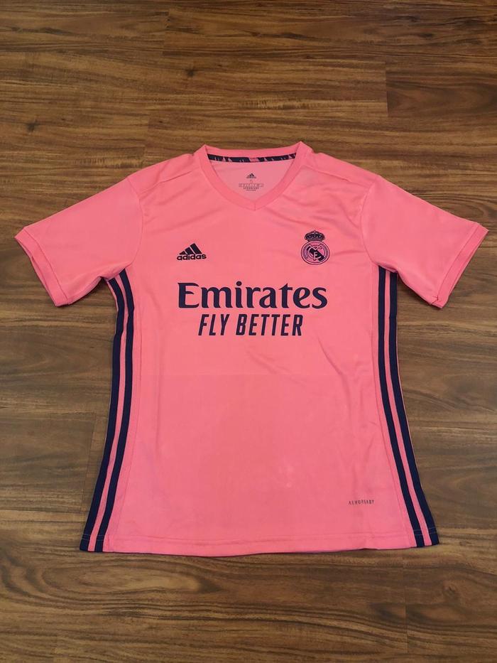 Gambar Kaos Jersey REAL MADRID White/Putih - Merah Muda, M dari Burn Your Spirit undefined Tokopedia