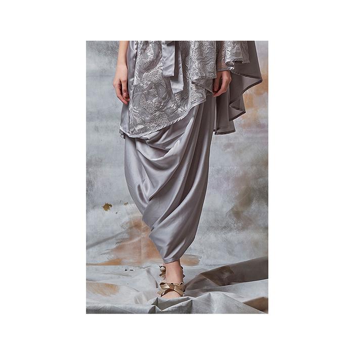 Gambar JENNI AUSTIN - SALOME SKIRT GREY - SIZE S-M dari Jenni Austin undefined Tokopedia