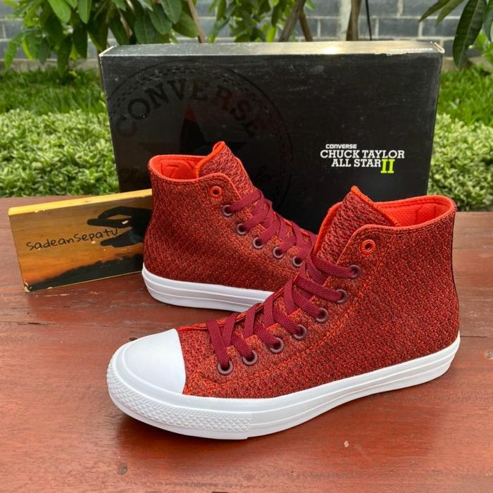 Gambar Converse Chuck Taylor II Hi Signal Red white Original New - Merah, 7.5 dari Sadean Sepatu undefined Tokopedia