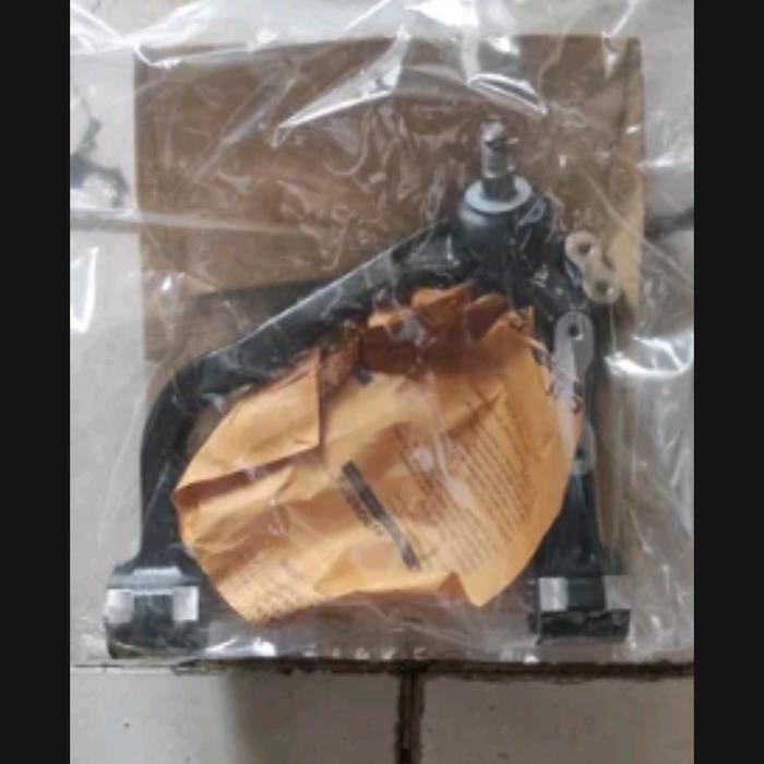Gambar Arm balljoint atas Taft Gt Independent kanan ori dari Kickers Auto undefined Tokopedia