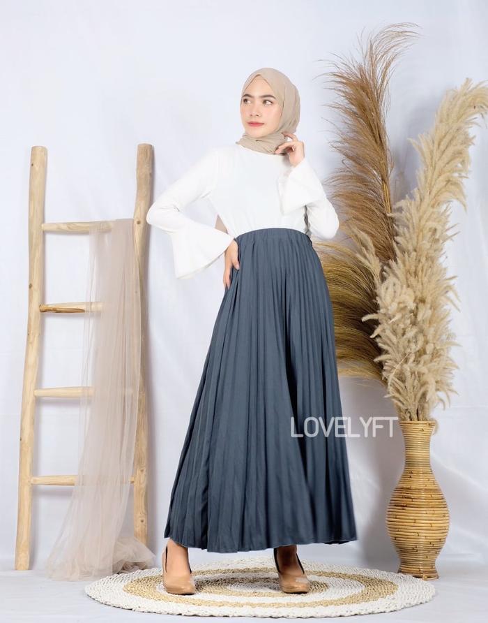 Gambar Rok Plisket Premium Quality / Rok Rempel Panjang / Rok hijab -14 warna - Abu-abu dari LOVELYFT undefined Tokopedia